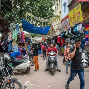 nearest-metro-station-to-Gandhi-Nagar-cloth-market